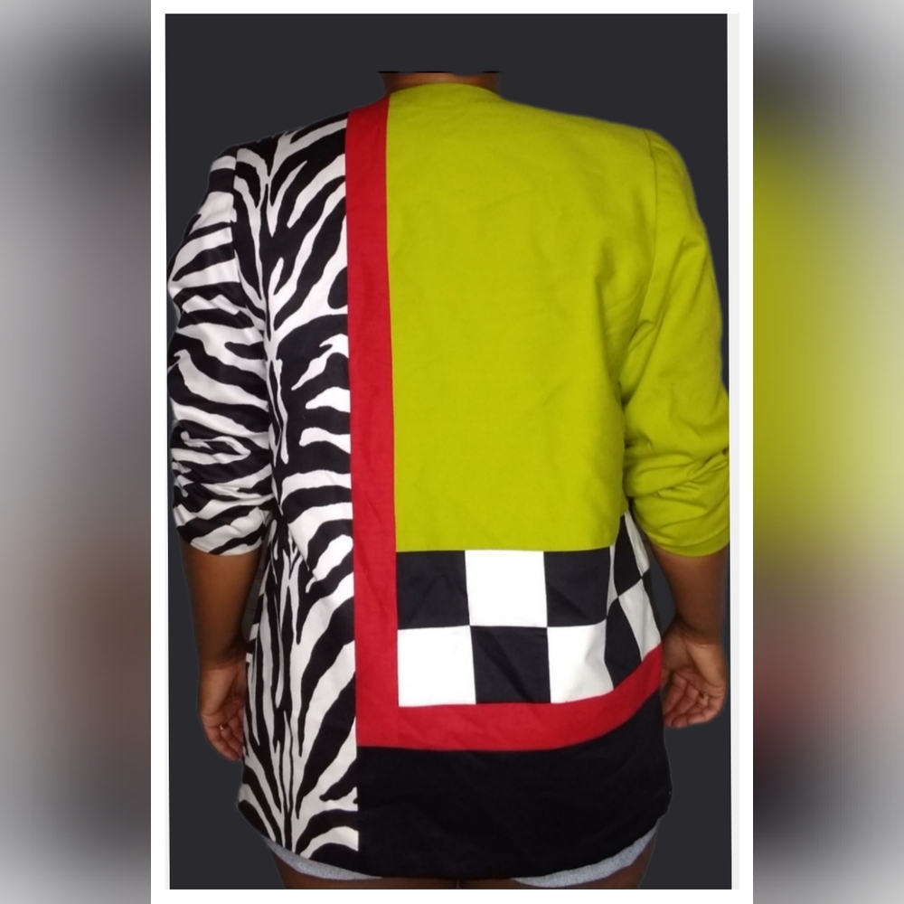 Vintage Avant Garde Blazer - Picture 3 of 3